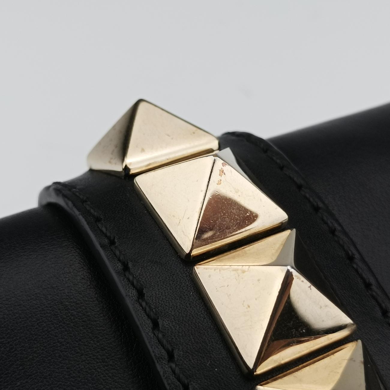 Pre-owned Valentino Rockstud Glam Lock Black Leather  shoulderbag | stylenewstar