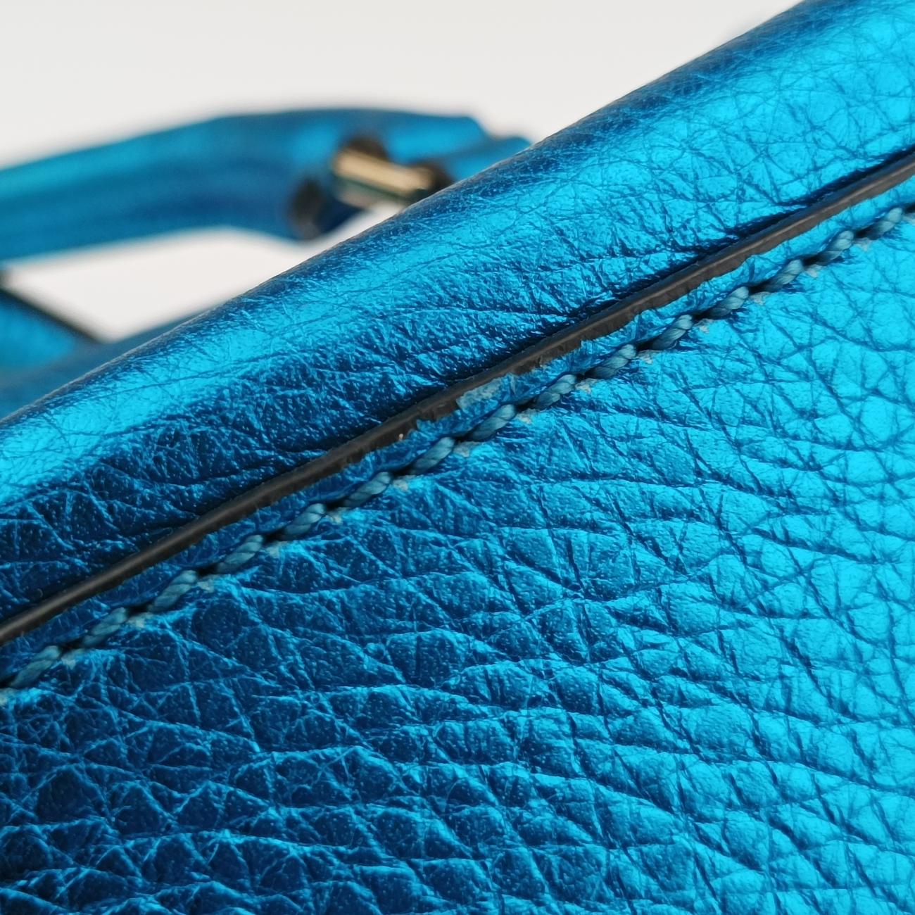 Pre-owned Valentino Rockstud Blue Leather  shoulderbag | stylenewstar