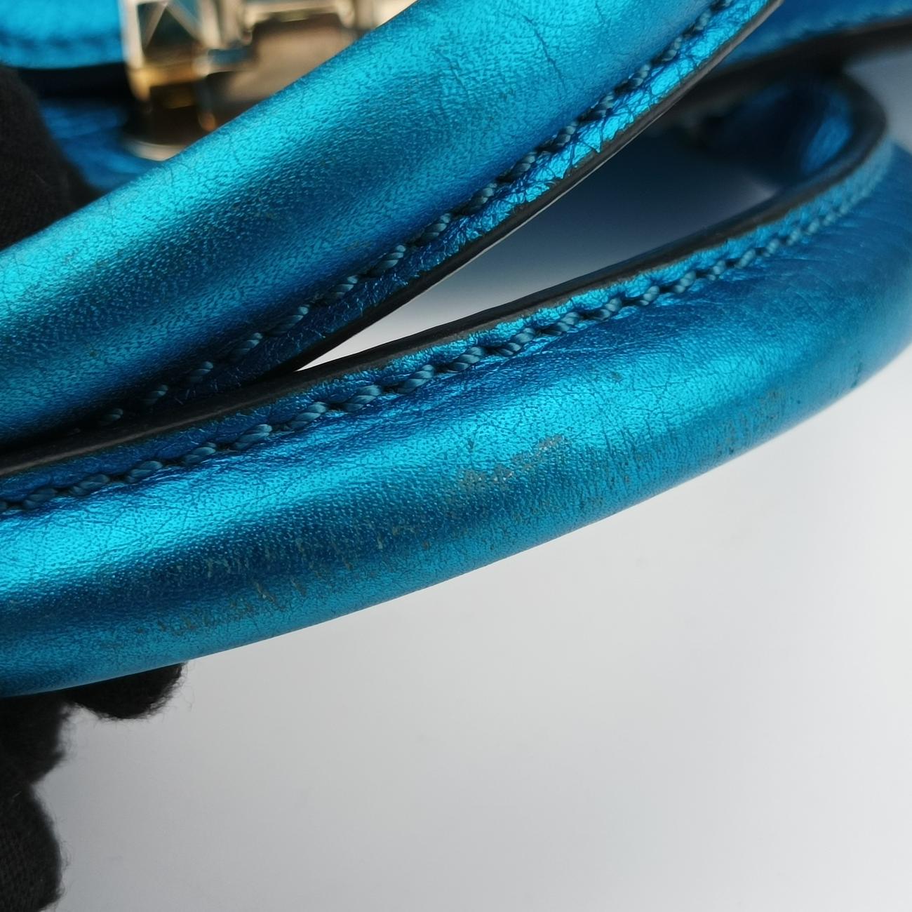 Pre-owned Valentino Rockstud Blue Leather  shoulderbag | stylenewstar