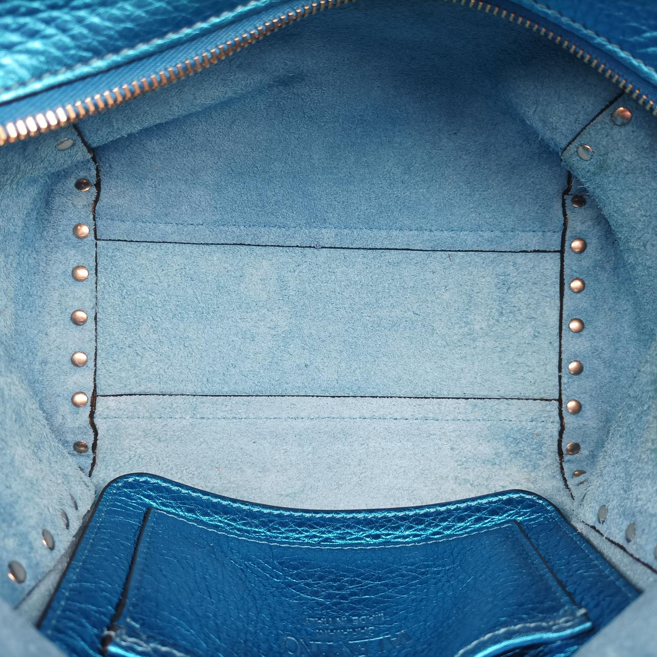 Pre-owned Valentino Rockstud Blue Leather  shoulderbag | stylenewstar