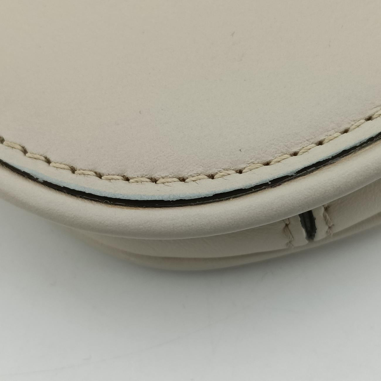 Pre-owned Gucci Blondie Chain White Leather 699268 shoulderbag | stylenewstar