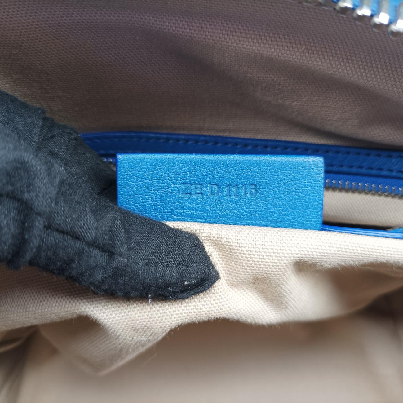 Pre-owned Givenchy Antigona Blue leather  shoulderbag | stylenewstar