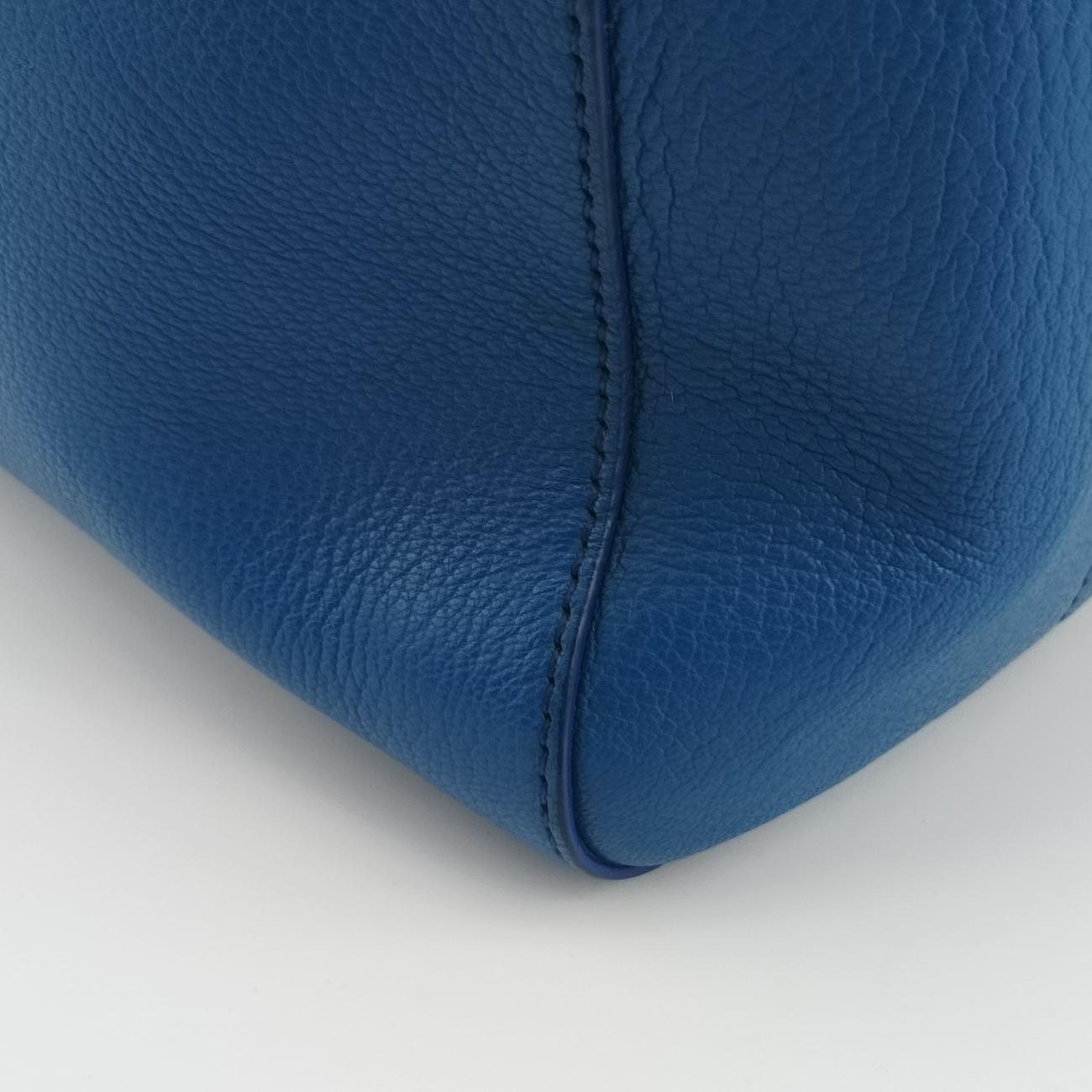 Pre-owned Givenchy Antigona Blue leather  shoulderbag | stylenewstar