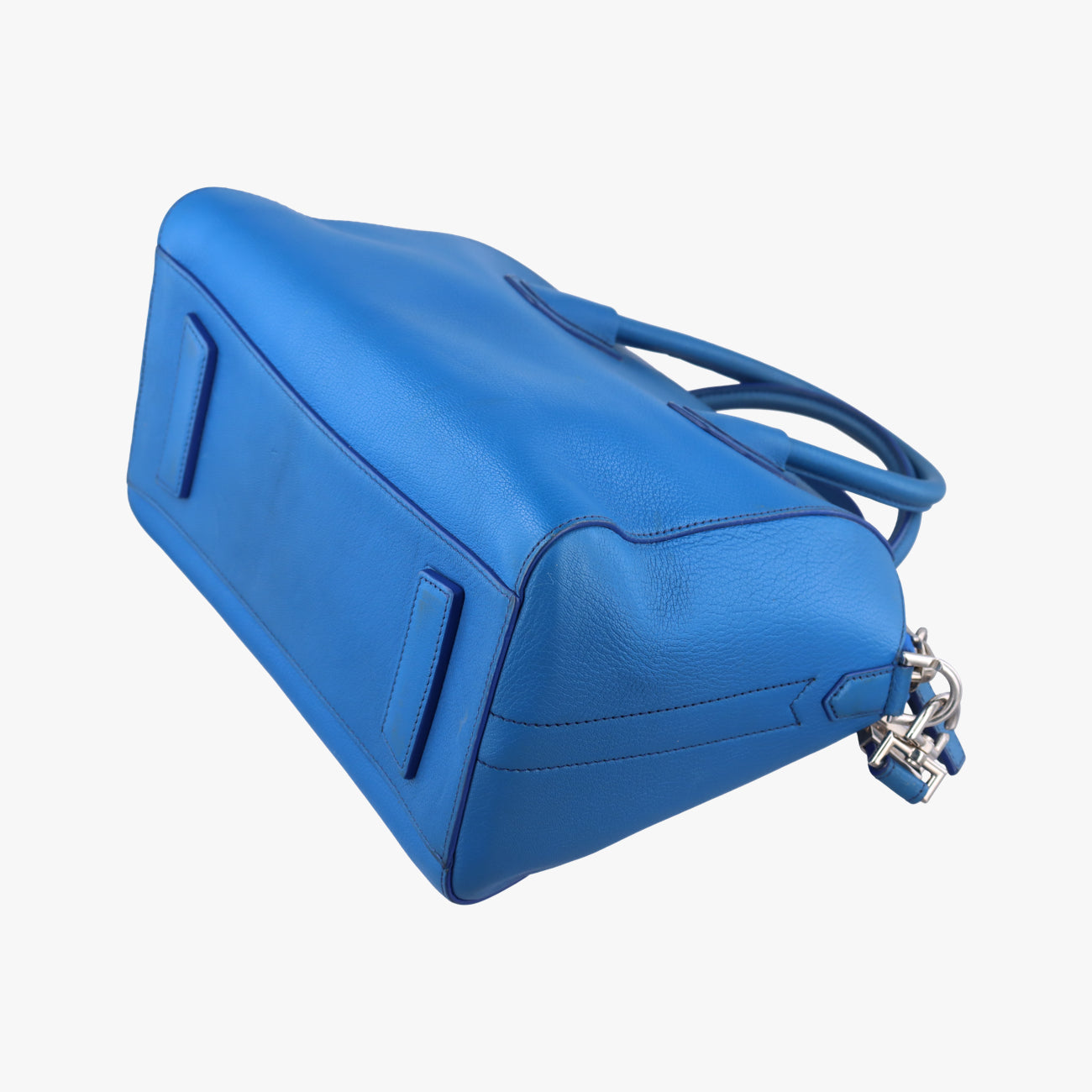 Pre-owned Givenchy Antigona Blue leather  shoulderbag | stylenewstar