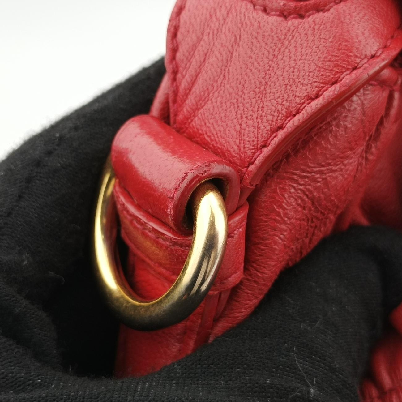 Pre-owned Prada Nappa Gaufre Red Nappa Leather  shoulderbag | stylenewstar