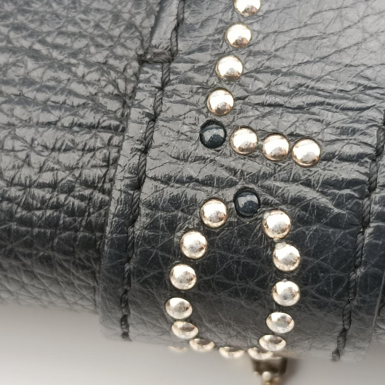 Pre-owned Valentino Textured Black Leather  shoulderbag | stylenewstar