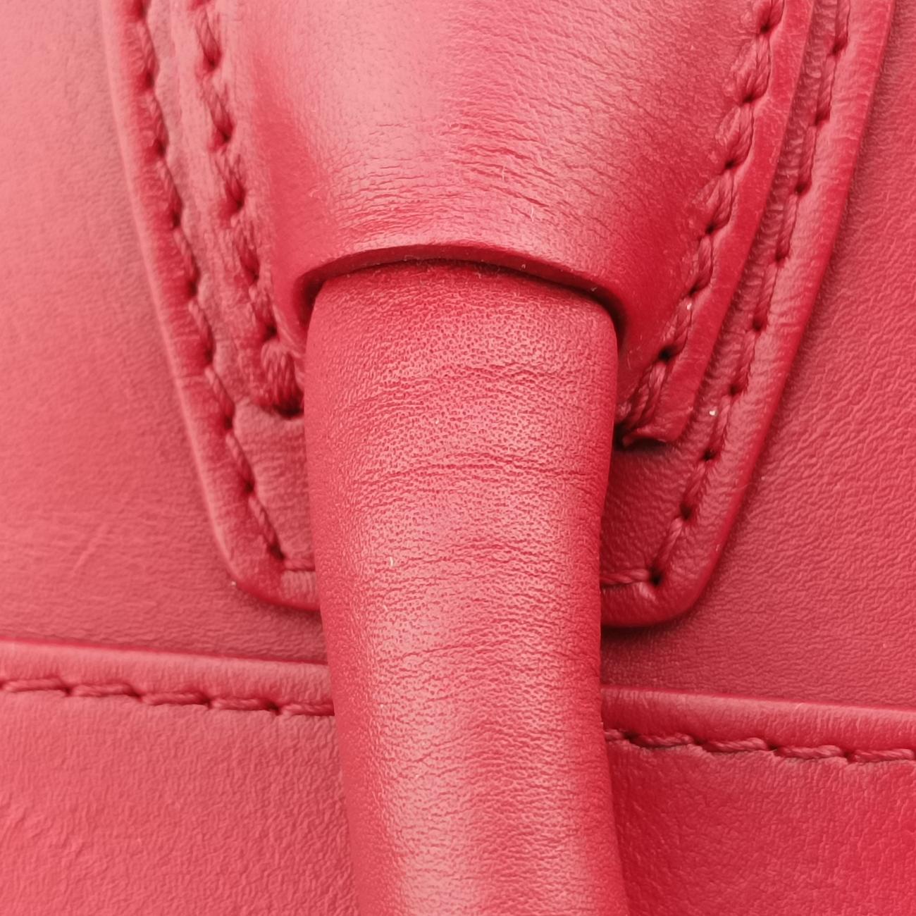 Pre-owned Celine Luggage Mini Shopper Red Leather  handbag | stylenewstar