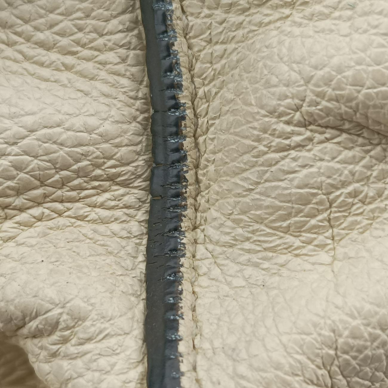 Secondhand Prada Etiquette White Leather 1BG122 shoulderbag | stylenewstar