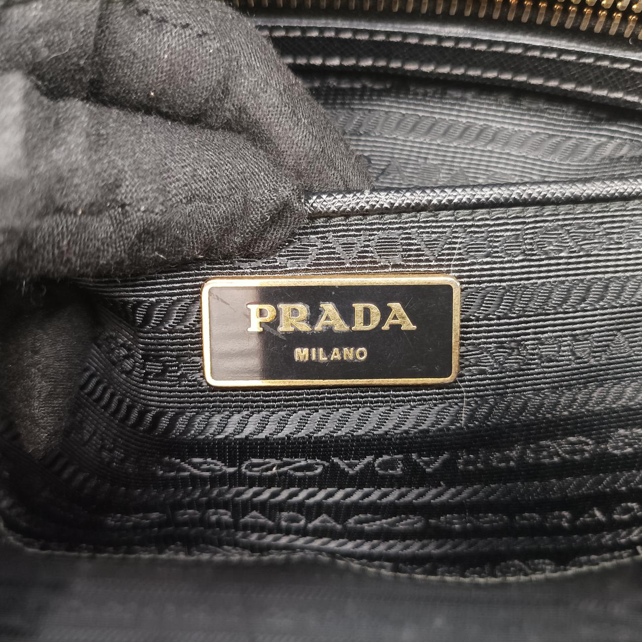 Vintage Prada Galleria Black SAFFIANO Leather 1BA274 handbag | stylenewstar