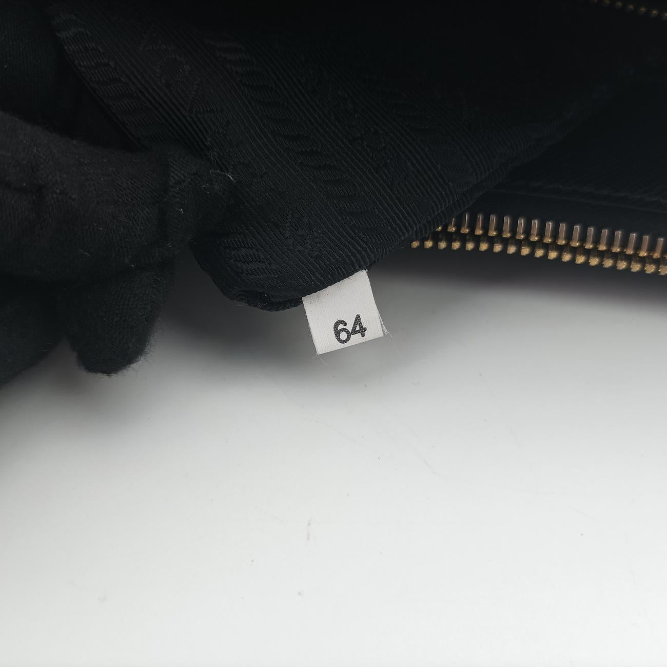 Vintage Prada Galleria Black SAFFIANO Leather 1BA274 handbag | stylenewstar