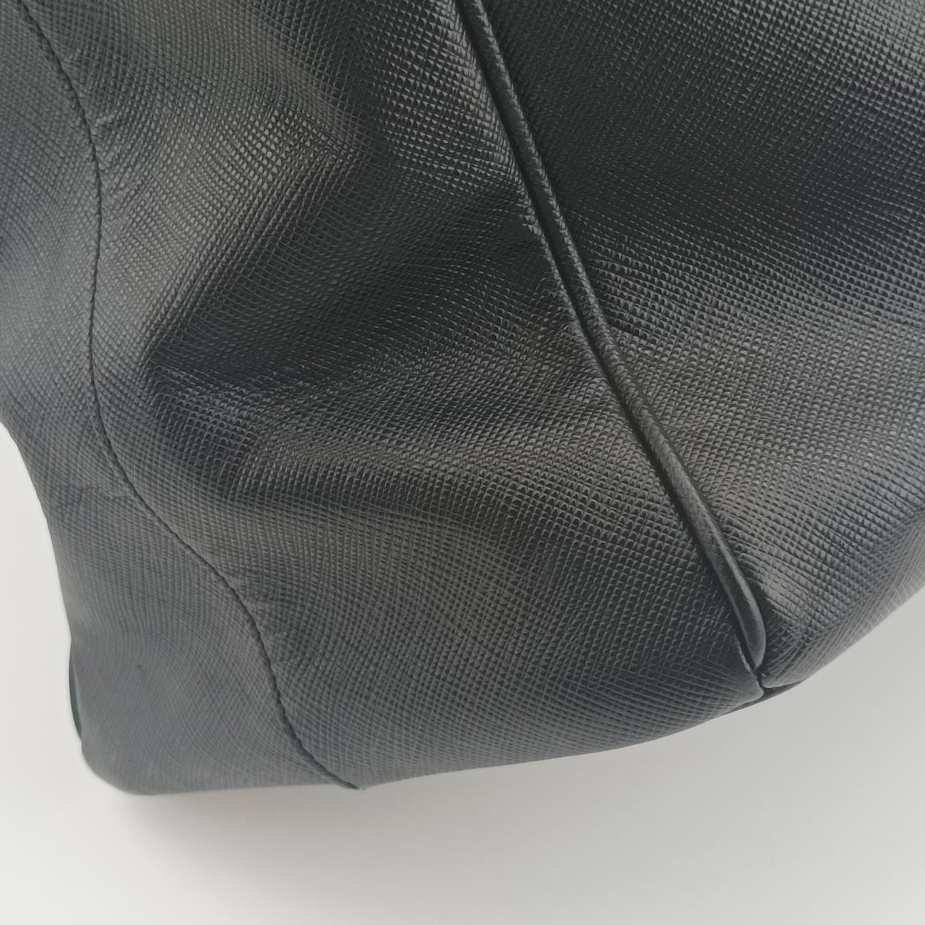 Vintage Prada Galleria Black SAFFIANO Leather 1BA274 handbag | stylenewstar