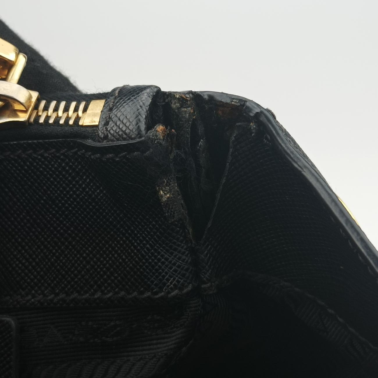 Vintage Prada Galleria Black SAFFIANO Leather 1BA274 handbag | stylenewstar