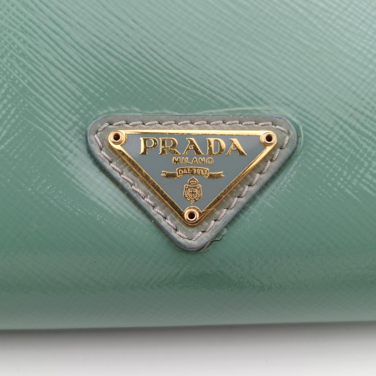 Pre-owned Prada Stylish Green×White×Yellow Patent  shoulderbag | stylenewstar