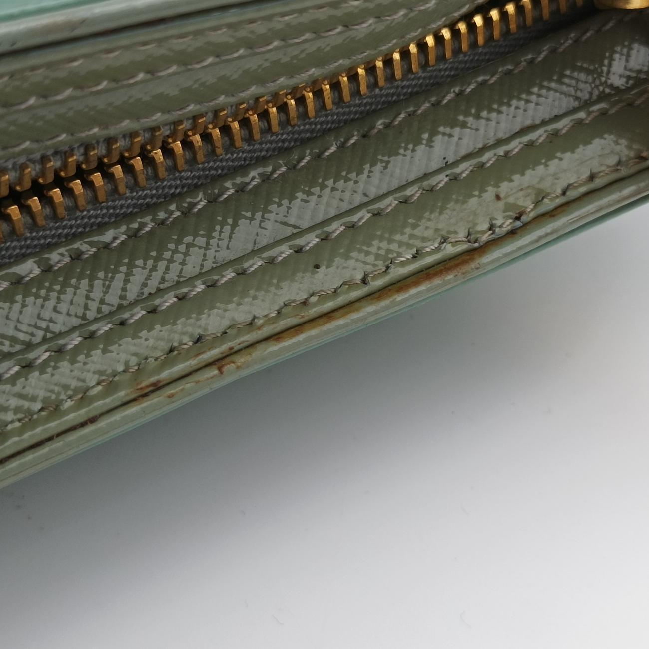 Pre-owned Prada Stylish Green×White×Yellow Patent  shoulderbag | stylenewstar