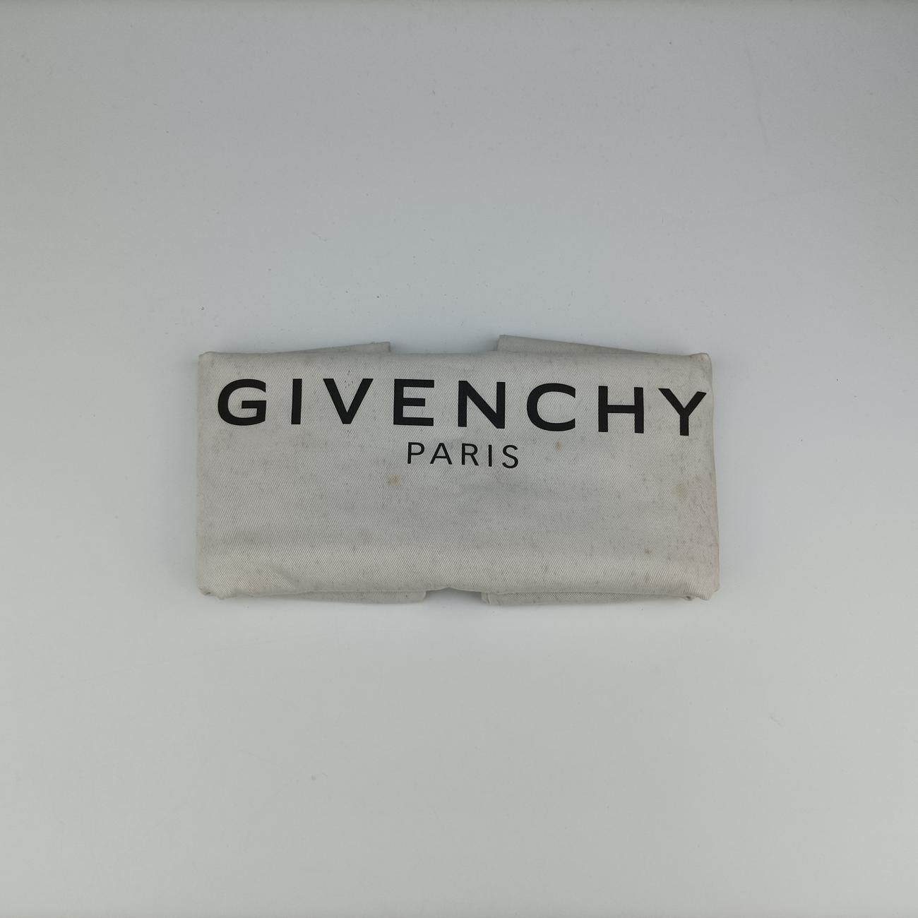 Pre-owned Givenchy Antigona Grey Leather  shoulderbag | stylenewstar