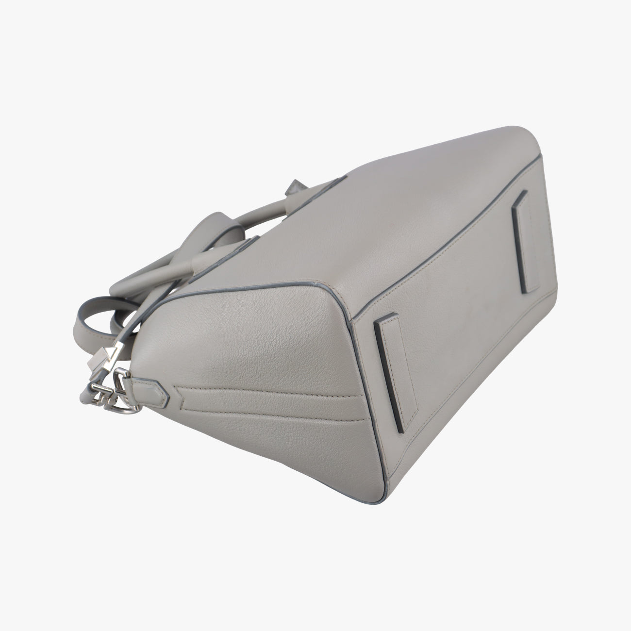 Pre-owned Givenchy Antigona Grey Leather  shoulderbag | stylenewstar