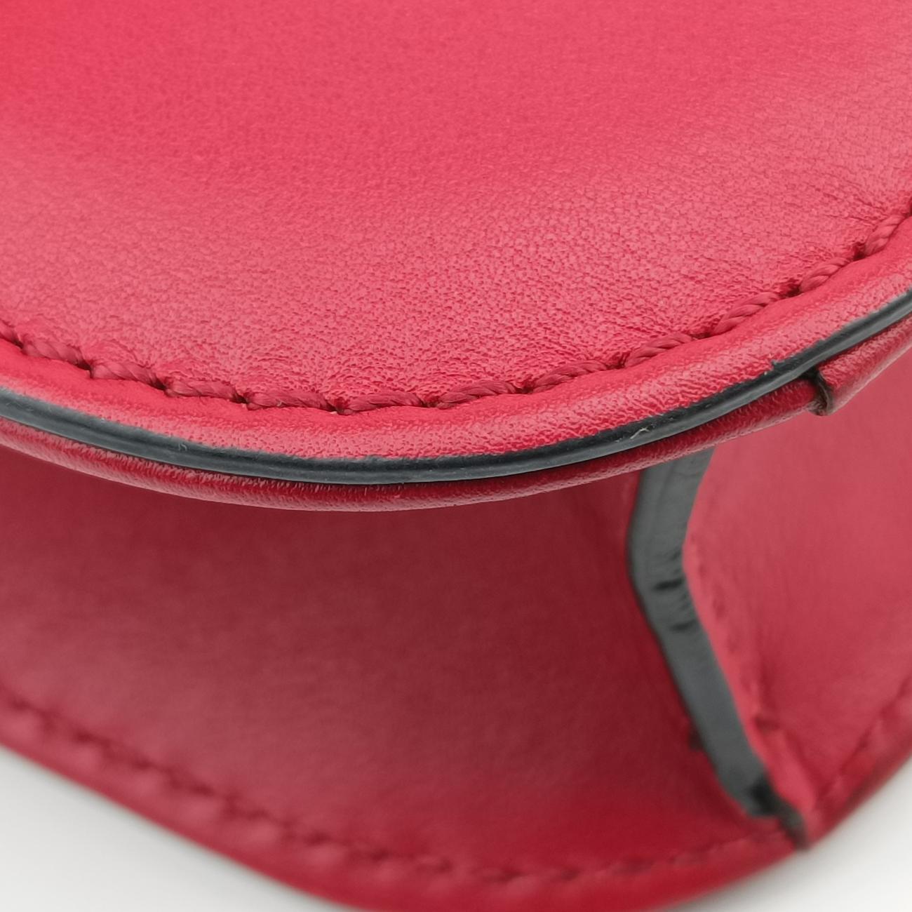 Pre-owned Valentino Rockstud Red Leather  shoulderbag | stylenewstar