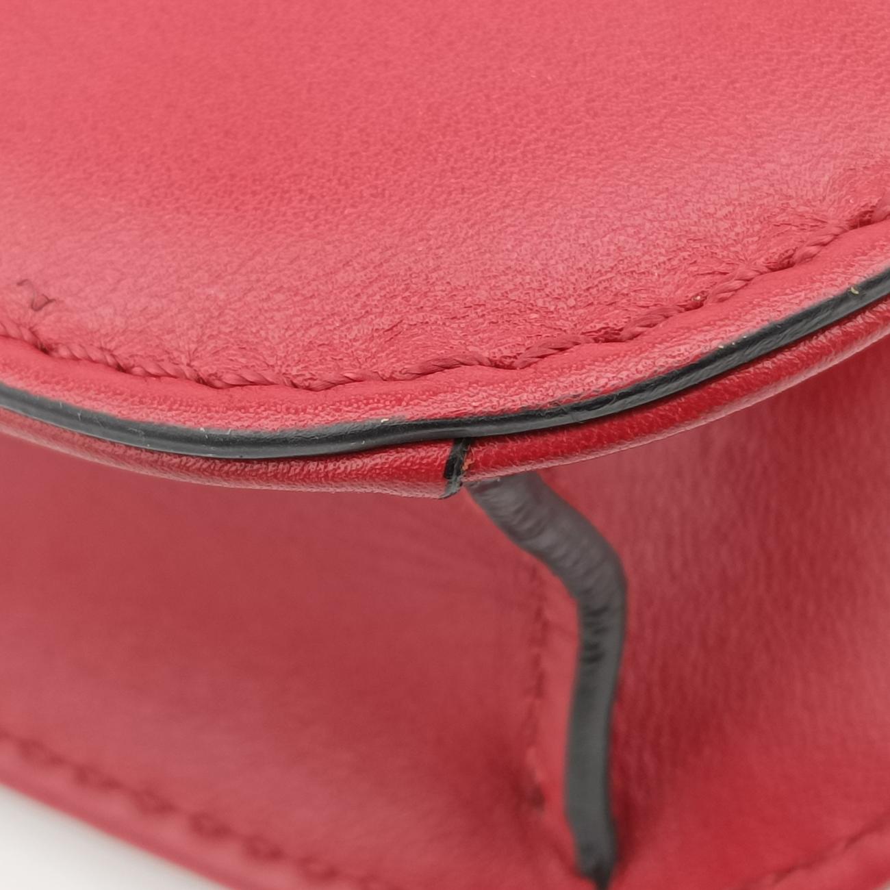 Pre-owned Valentino Rockstud Red Leather  shoulderbag | stylenewstar