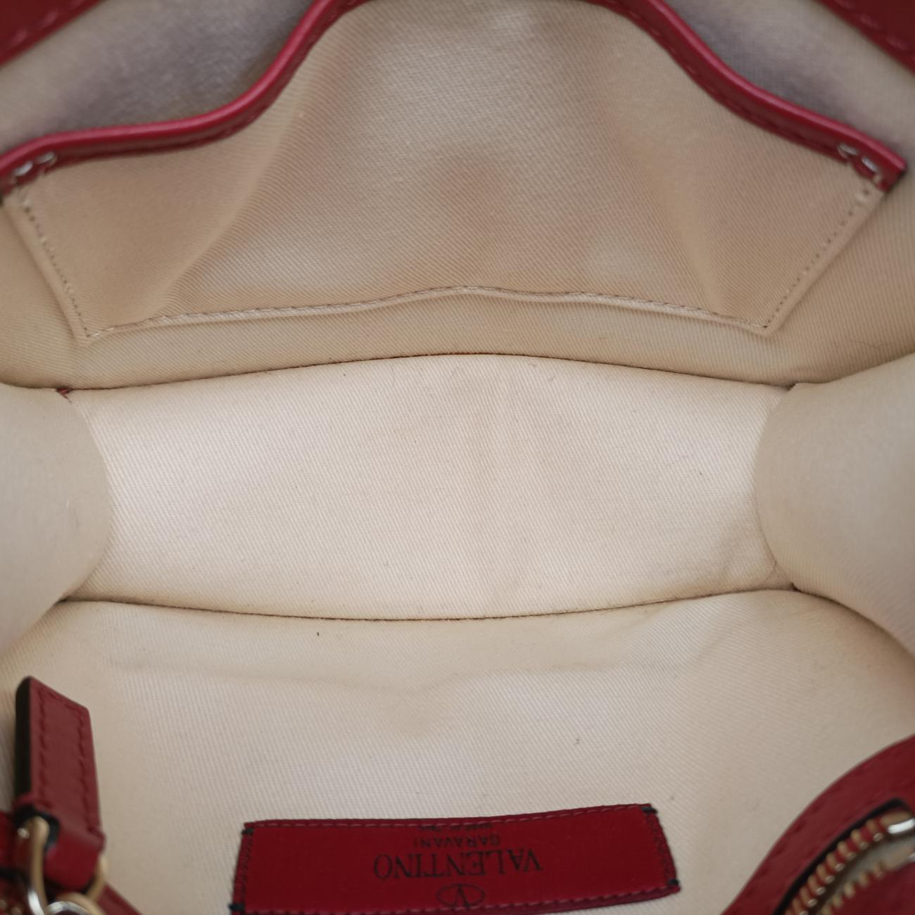 Pre-owned Valentino Rockstud Red Leather  shoulderbag | stylenewstar