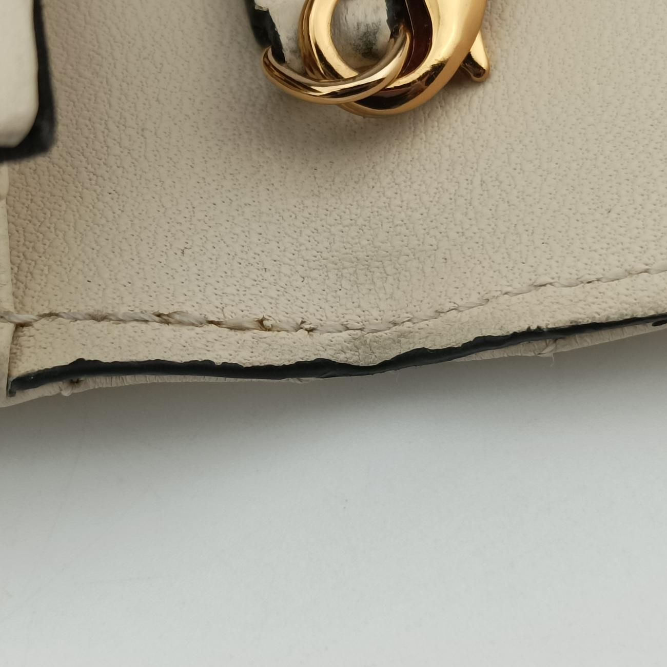 Pre-owned VERSACE La Medusa White Leather  shoulderbag | stylenewstar