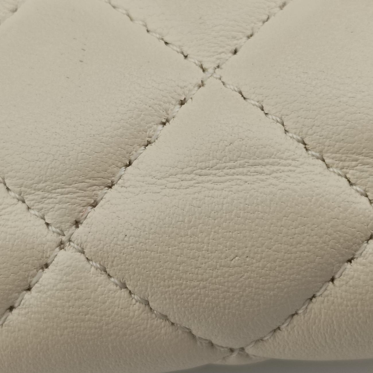 Pre-owned VERSACE La Medusa White Leather  shoulderbag | stylenewstar