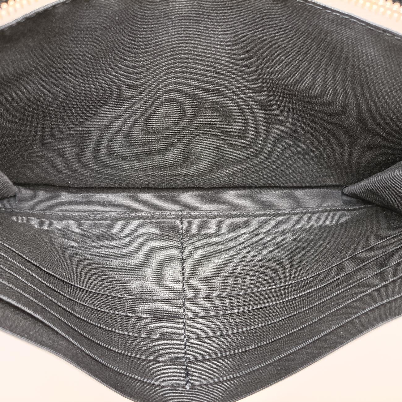 Pre-owned VERSACE La Medusa White Leather  shoulderbag | stylenewstar