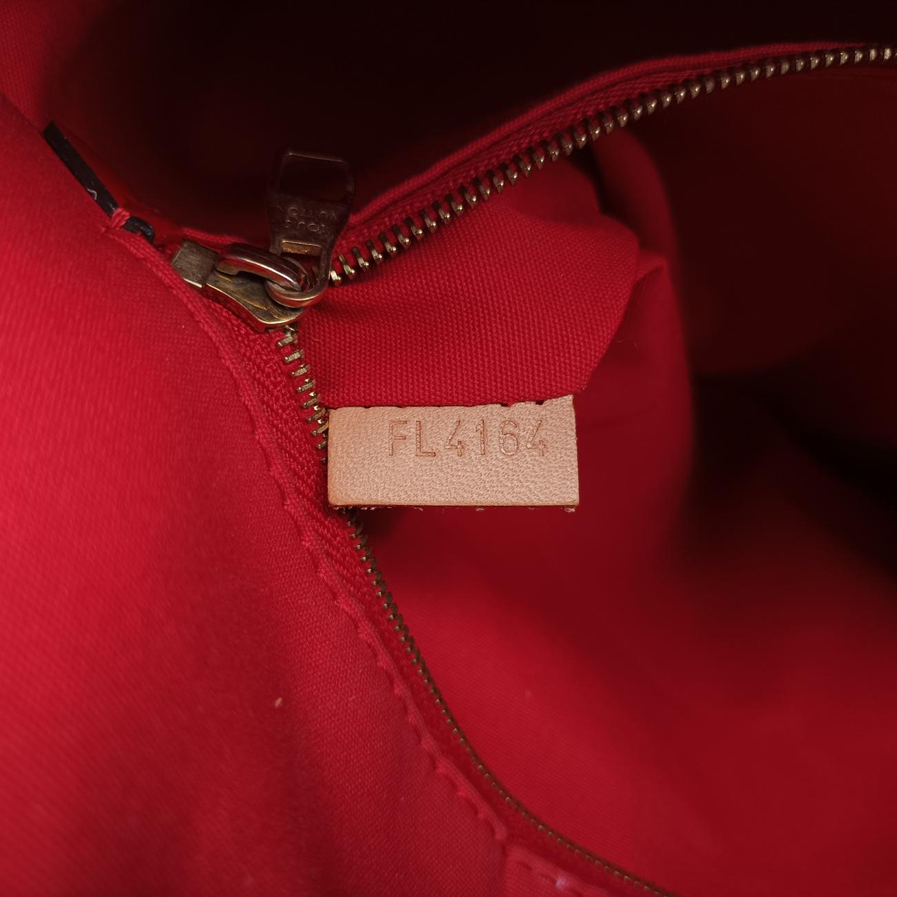 Pre-owned Louis Vuitton Lockit PM CHERRY Vernis M90253 handbag | stylenewstar