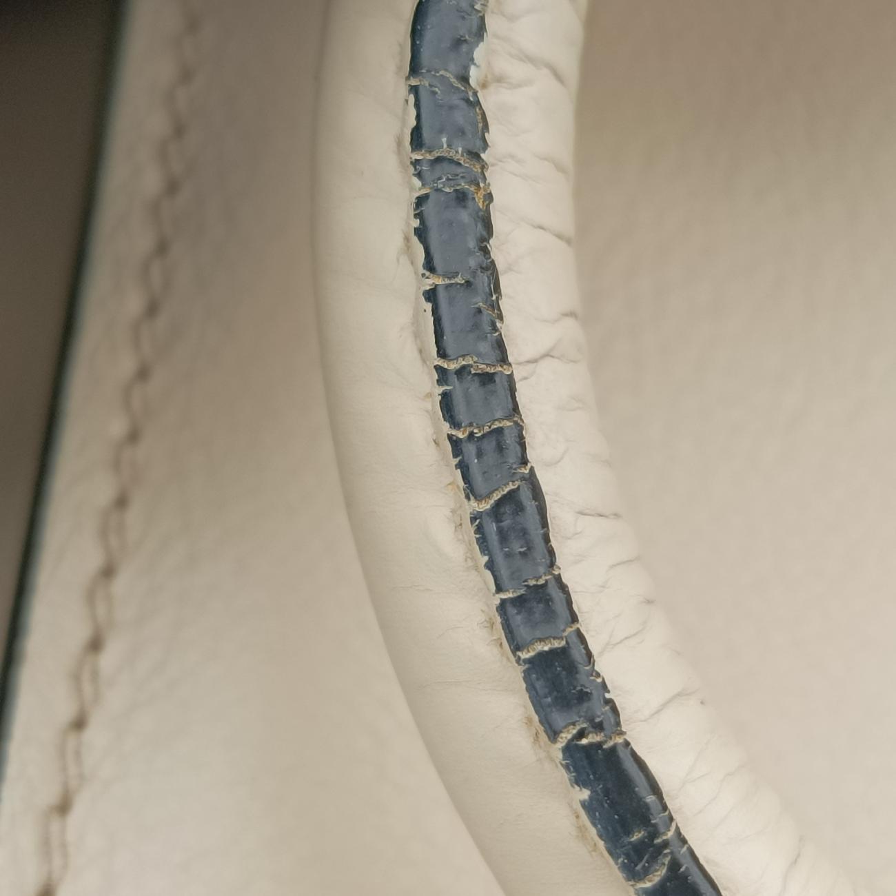 Pre-owned Prada Twin Pocket Double Zip Tote Beige Leather BN2619 shoulderbag | stylenewstar