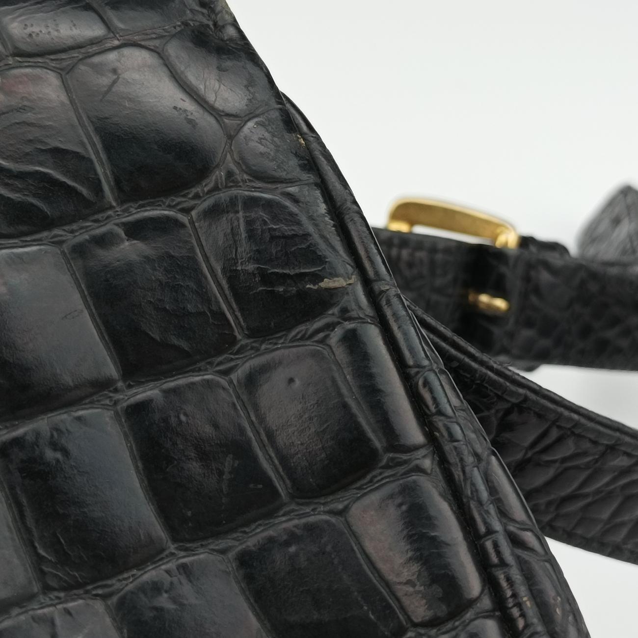 Pre-owned VERSACE Medusa Black leather  shoulderbag | stylenewstar