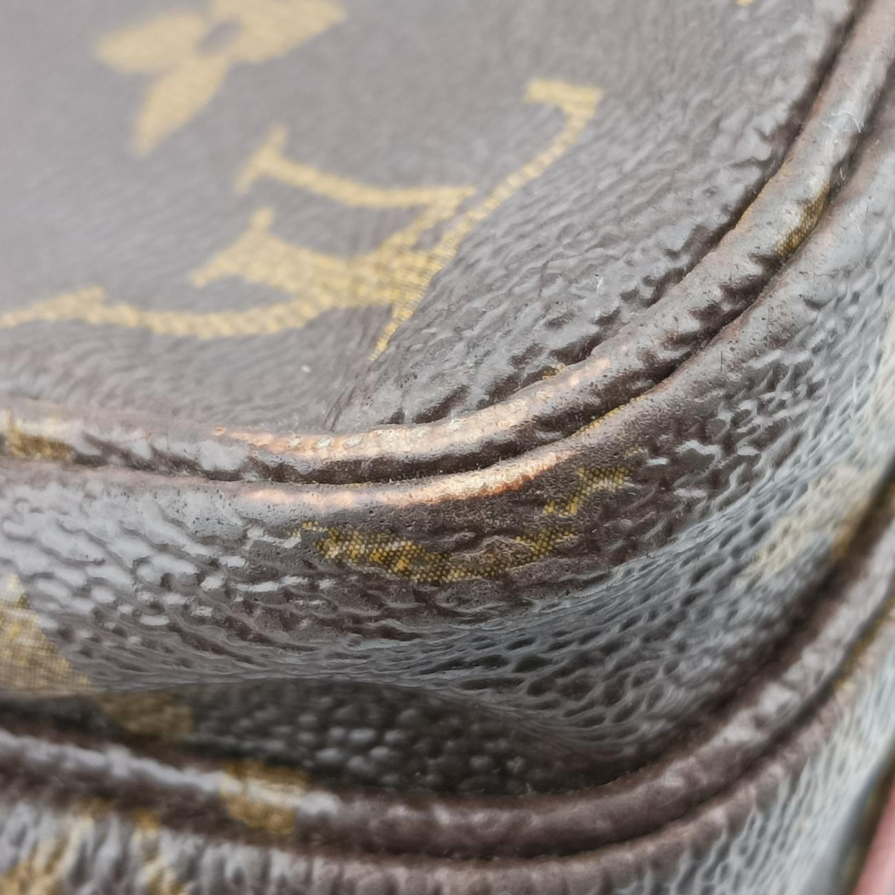 Secondhand Louis Vuitton NAVIGLIO Brown×multicolor Monogram China Run M41431 crossbodybag | stylenewstar