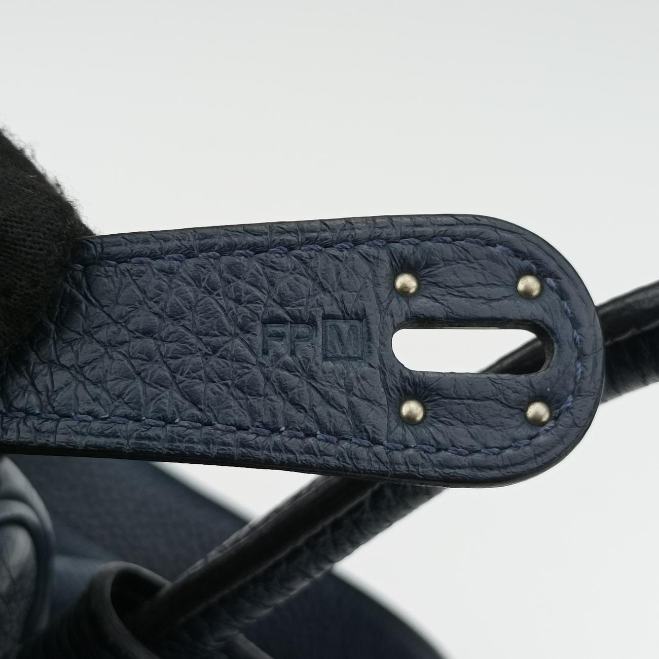 Vintage Hermes Lindy 34 Bleu Nuit Taurillon Clémence  shoulderbag | stylenewstar