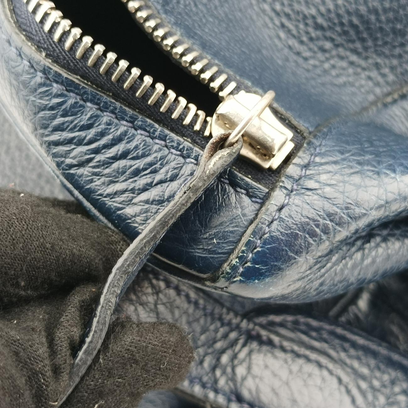 Vintage Hermes Lindy 34 Bleu Nuit Taurillon Clémence  shoulderbag | stylenewstar