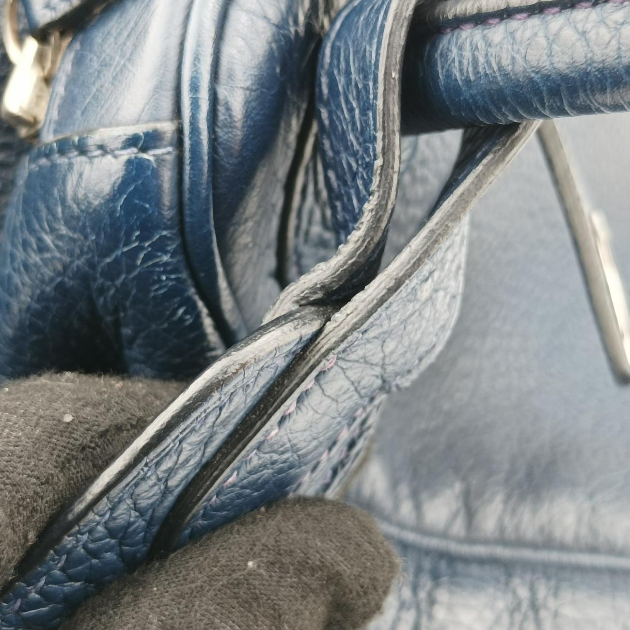 Vintage Hermes Lindy 34 Bleu Nuit Taurillon Clémence  shoulderbag | stylenewstar