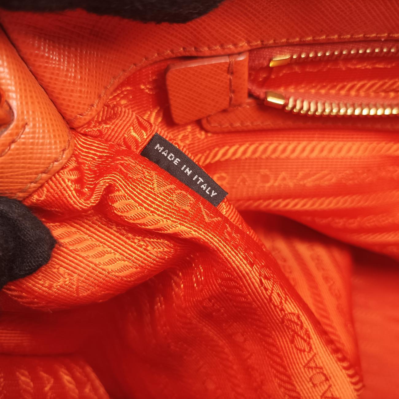 Pre-owned Prada Galleria Orange SAFFIANO Leather BN2274 shoulderbag | stylenewstar