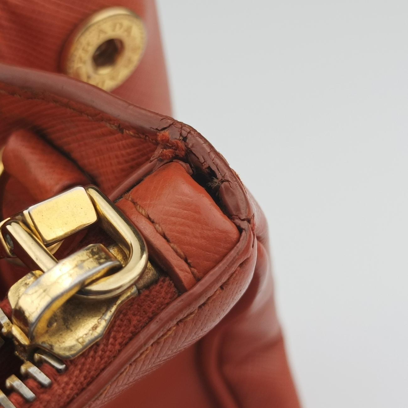 Pre-owned Prada Galleria Orange SAFFIANO Leather BN2274 shoulderbag | stylenewstar