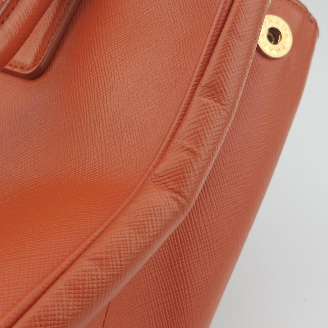 Pre-owned Prada Galleria Orange SAFFIANO Leather BN2274 shoulderbag | stylenewstar