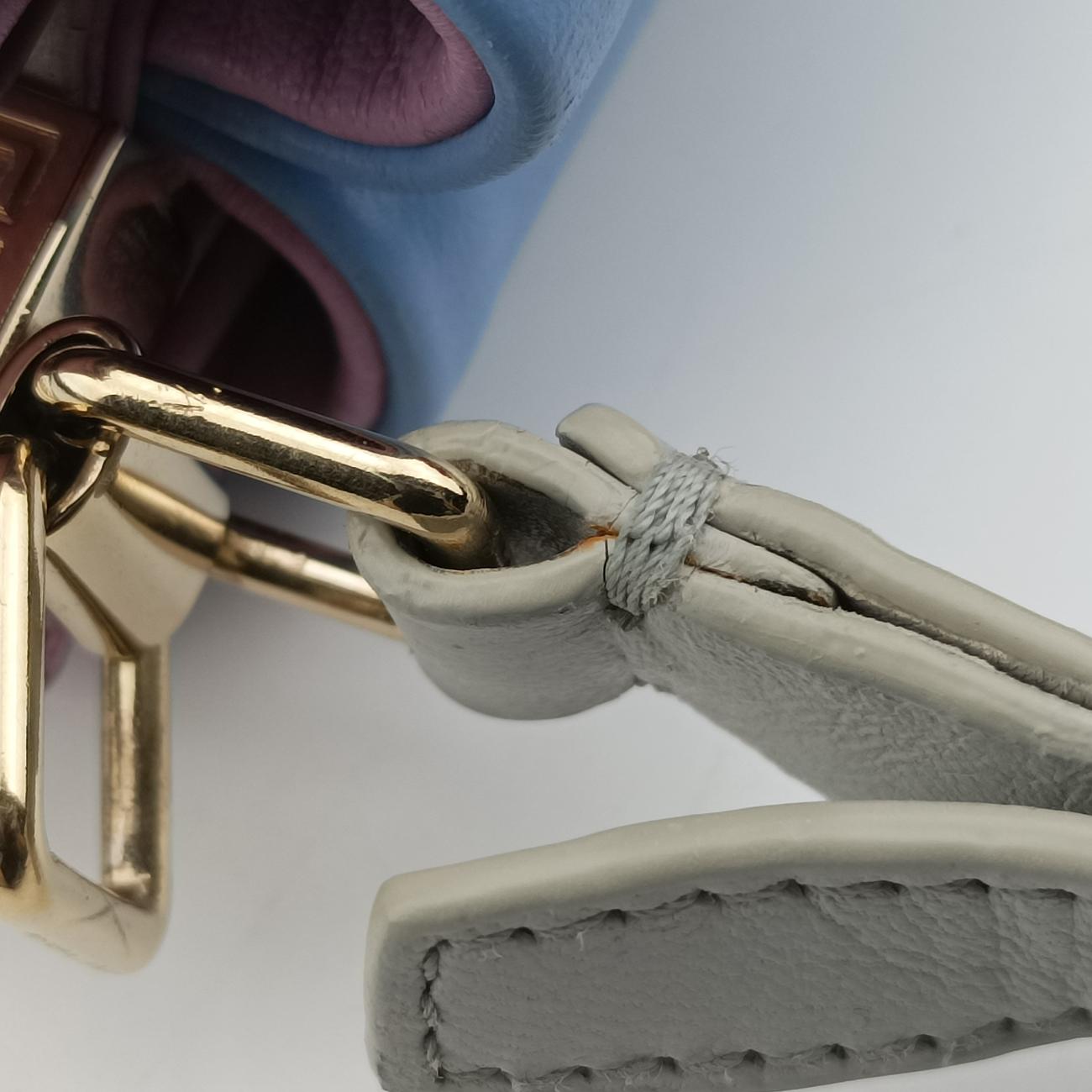 Pre-owned VERSACE La Medusa Blue×Pink lambskin  shoulderbag | stylenewstar