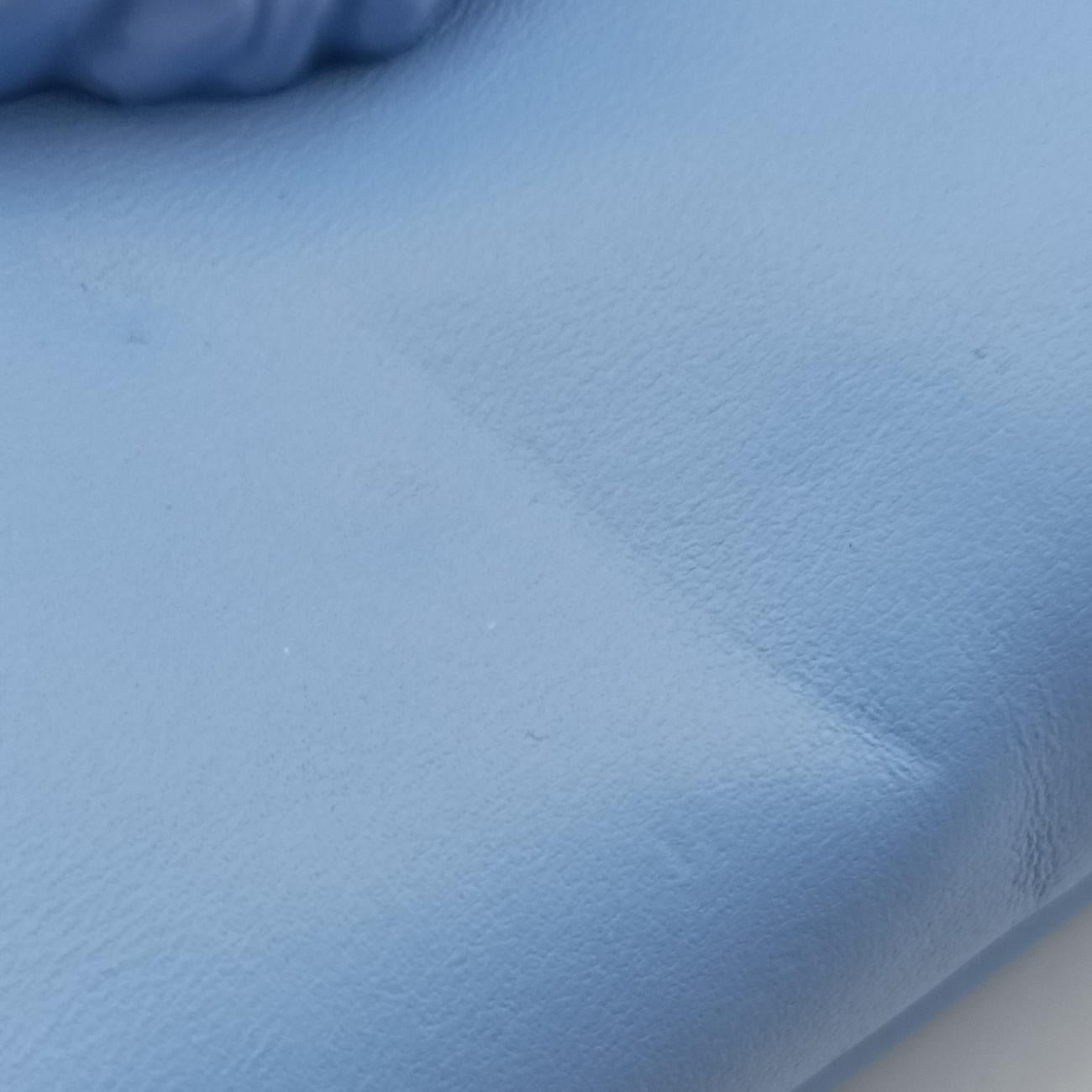 Pre-owned VERSACE La Medusa Blue×Pink lambskin  shoulderbag | stylenewstar