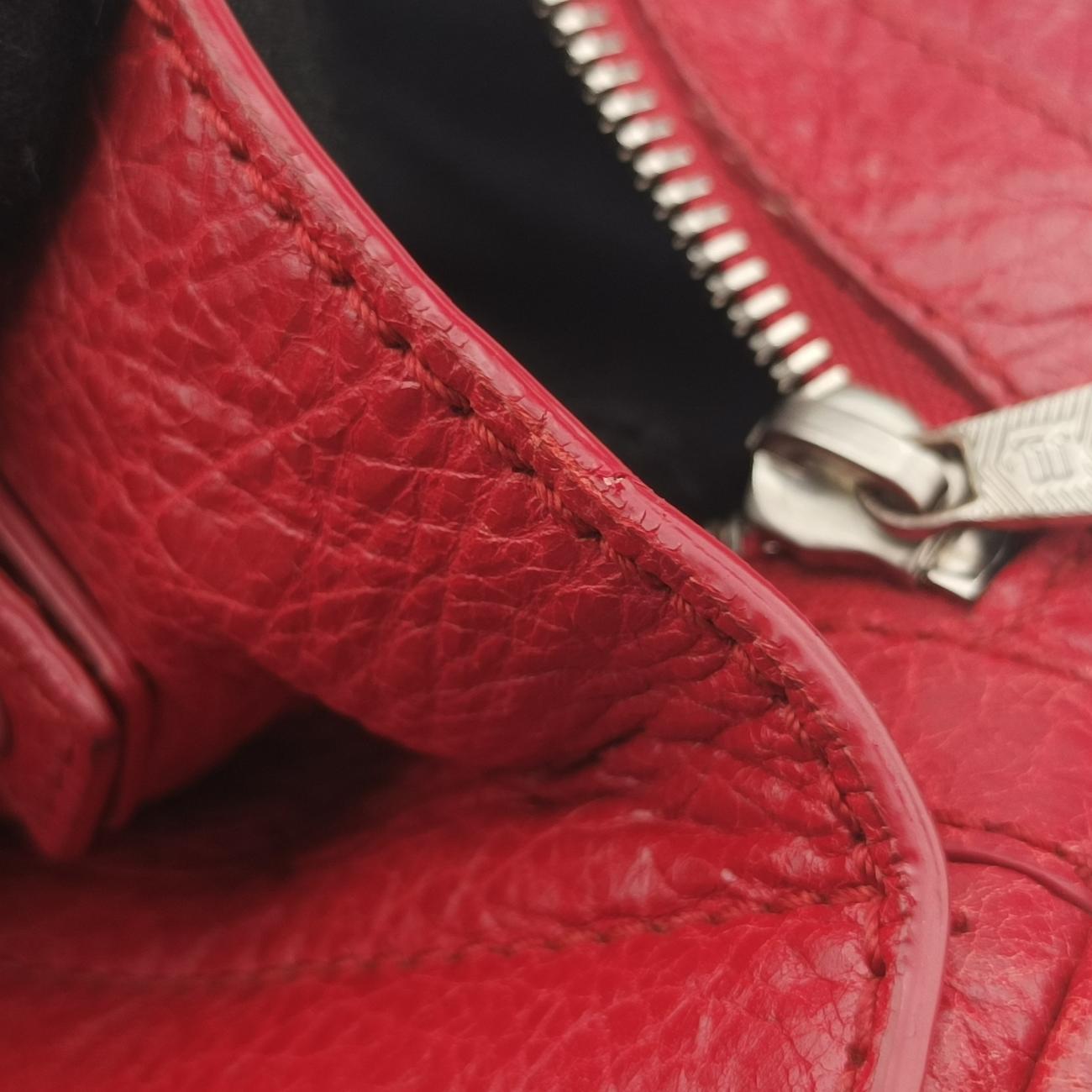 Pre-owned Balenciaga Classic Squash Red Leather  shoulderbag | stylenewstar