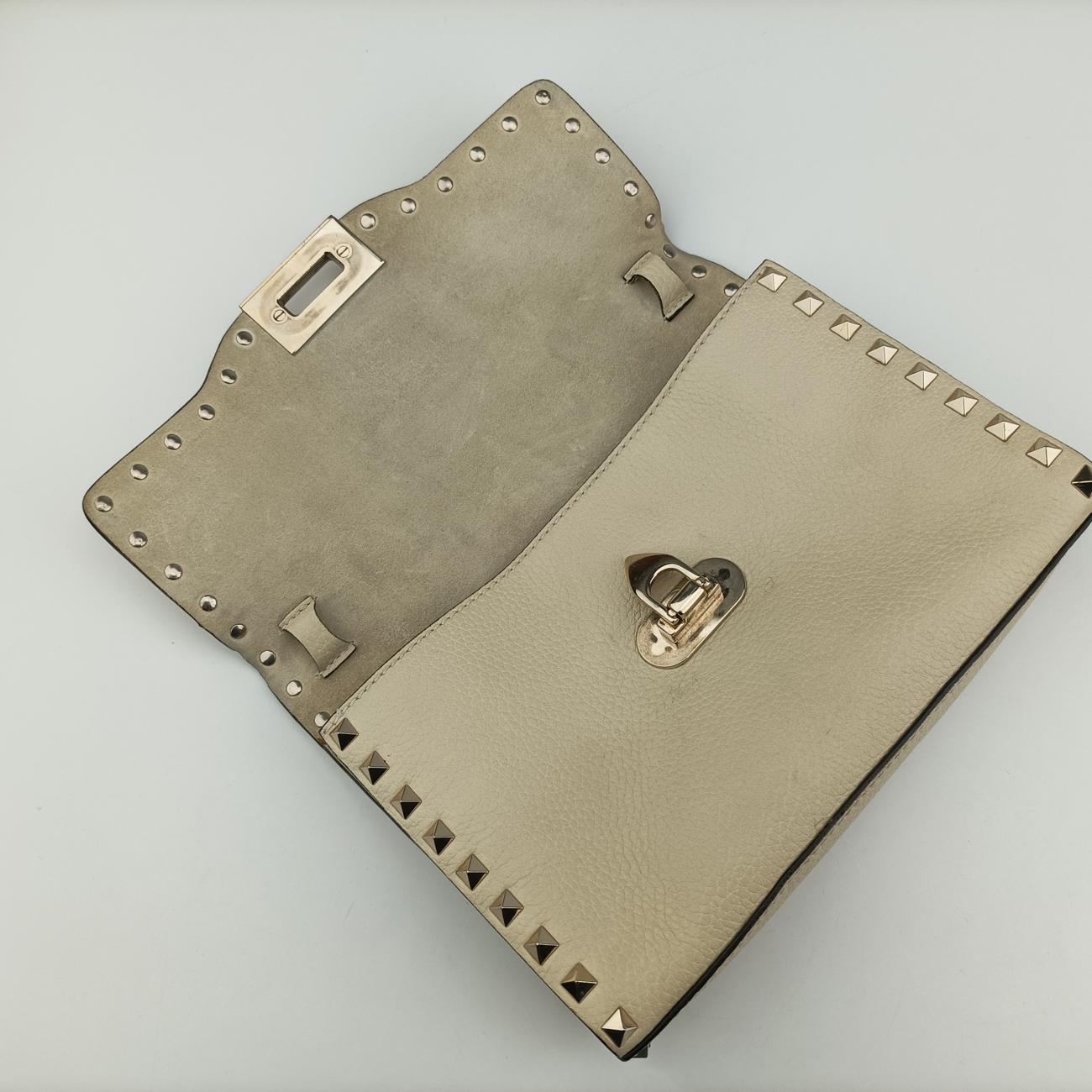 Pre-owned Valentino Rockstud White Leather  shoulderbag | stylenewstar