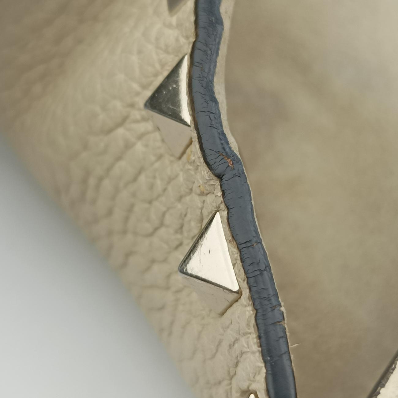 Pre-owned Valentino Rockstud White Leather  shoulderbag | stylenewstar