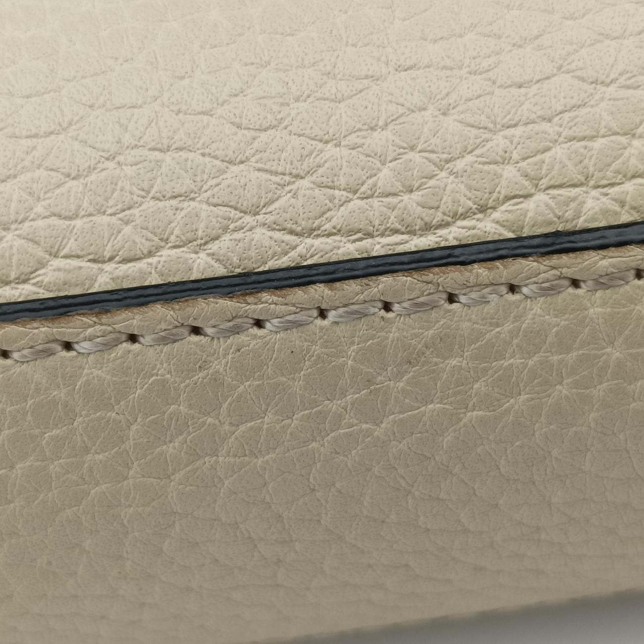 Pre-owned Valentino Rockstud White Leather  shoulderbag | stylenewstar