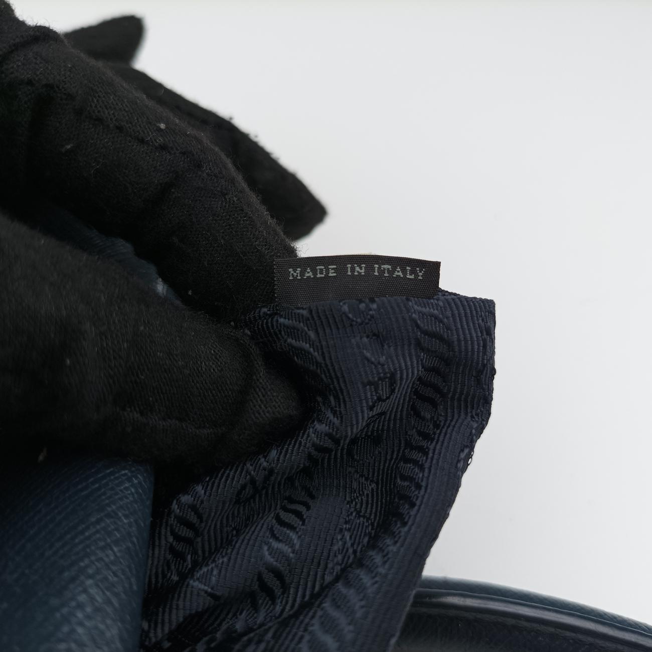 Pre-owned Prada business bag briefcase Navy SAFFIANO Leather 2VE363 handbag | stylenewstar