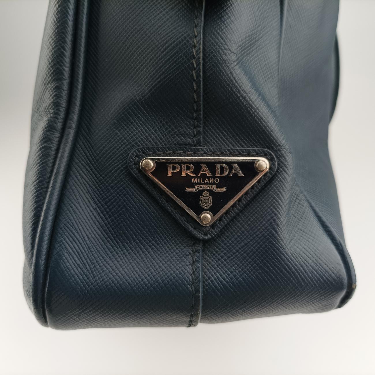 Pre-owned Prada business bag briefcase Navy SAFFIANO Leather 2VE363 handbag | stylenewstar