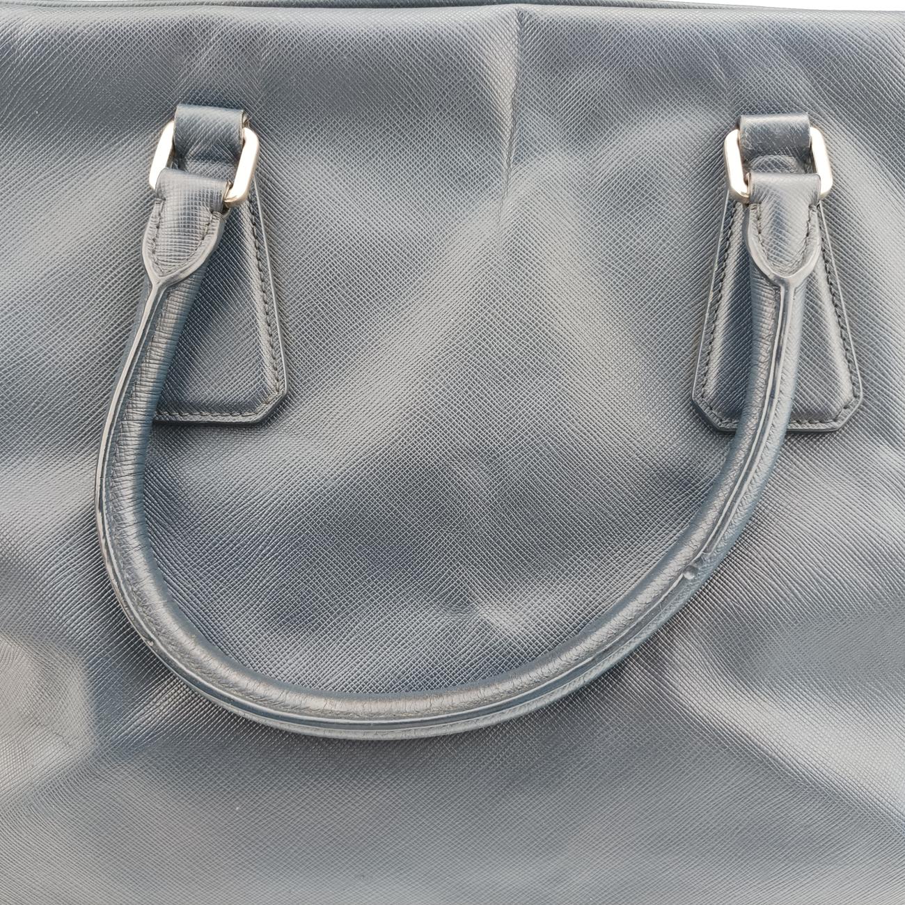 Pre-owned Prada business bag briefcase Navy SAFFIANO Leather 2VE363 handbag | stylenewstar