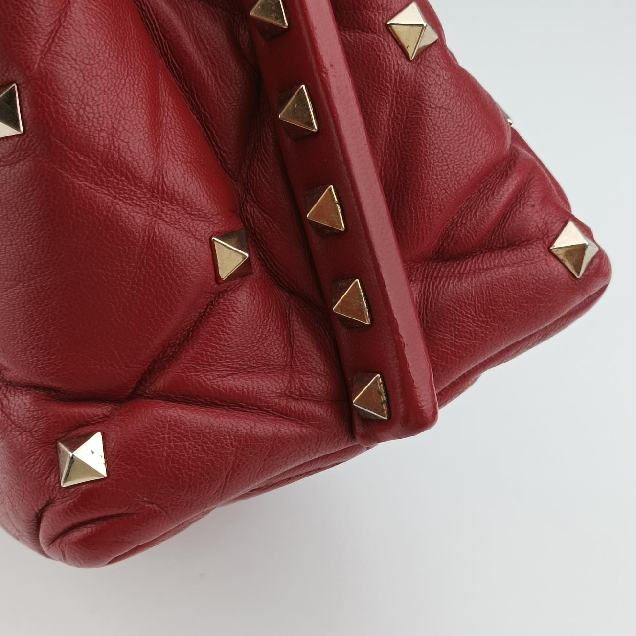 Secondhand Valentino CANDYSTUD Red Leather  shoulderbag | stylenewstar