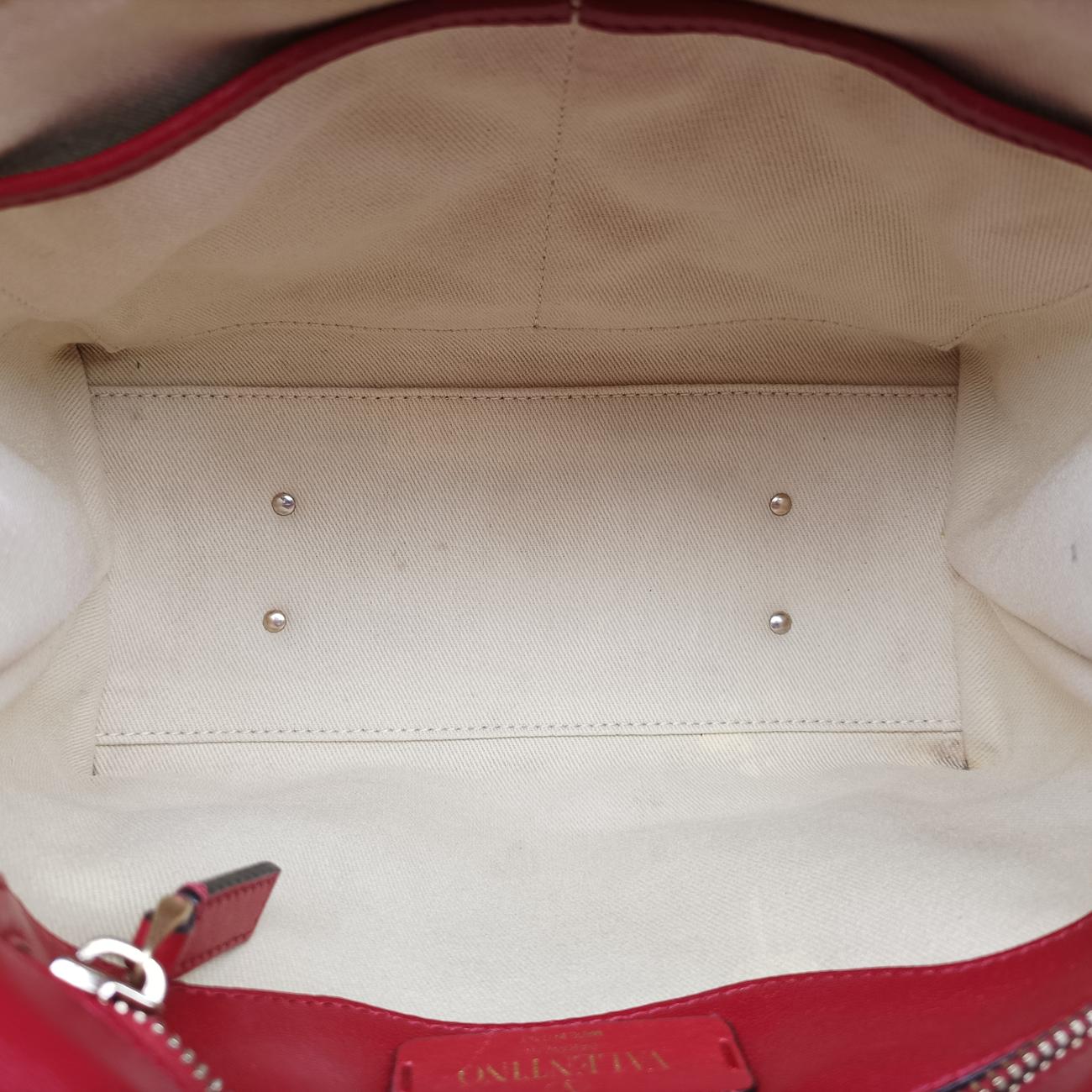 Secondhand Valentino CANDYSTUD Red Leather  shoulderbag | stylenewstar
