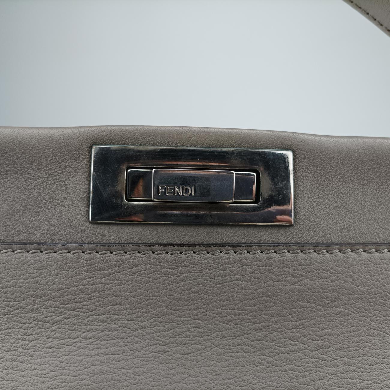 Pre-owned Fendi PEEKABOO Large Grey Leather 8BN210 shoulderbag | stylenewstar
