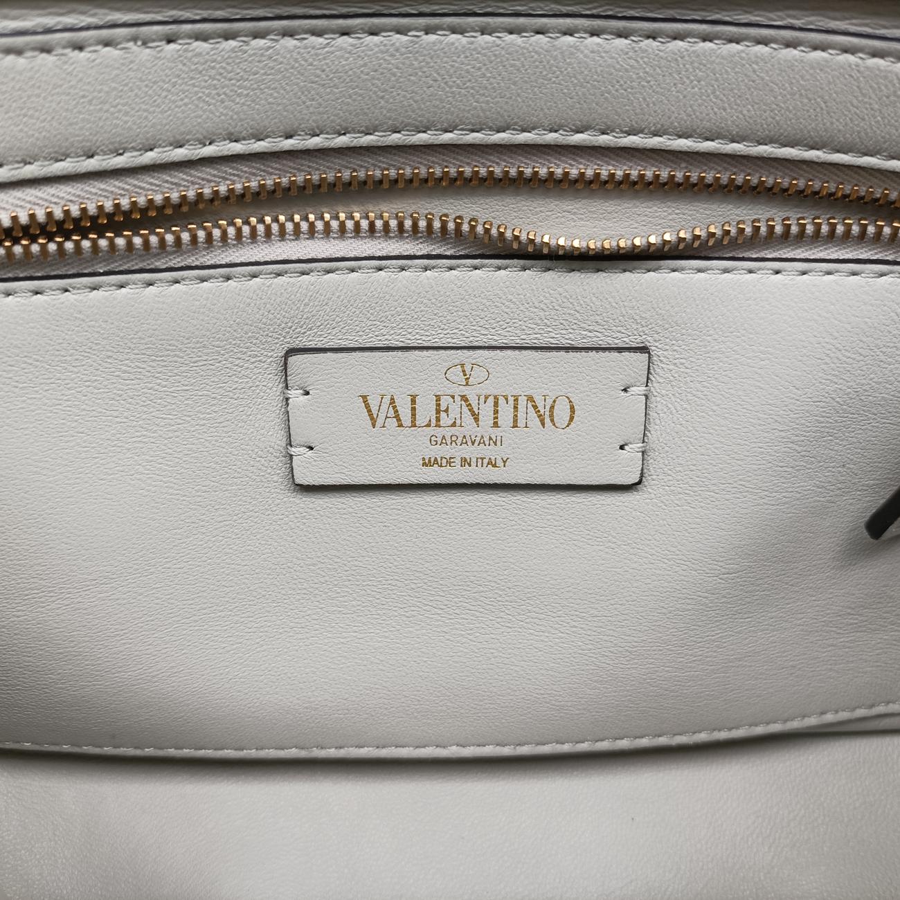 Pre-owned Valentino Roman stud chain White Leather  handbag | stylenewstar