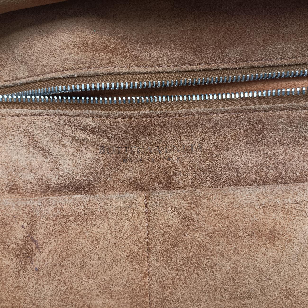 Vintage Bottega Veneta ARCO White Leather  shoulderbag | stylenewstar